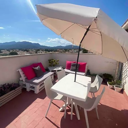 Coqueto Atico Con Vistas Al Mar Y A La Montana Auto Check-in Apartment *